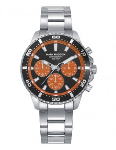 Reloj de hombre cronógrafo con caja de acero y bisel de aluminio negro, una combinación que refuerza su estética deportiva y ac