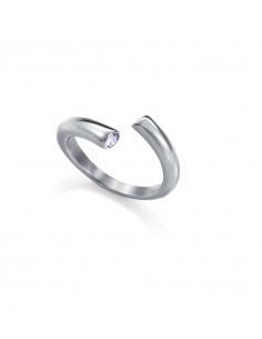 Anillo de mujer de acero con un diseño delicado y actual, adornado con ciconitas blancas en los extremos que aportan un brillo 