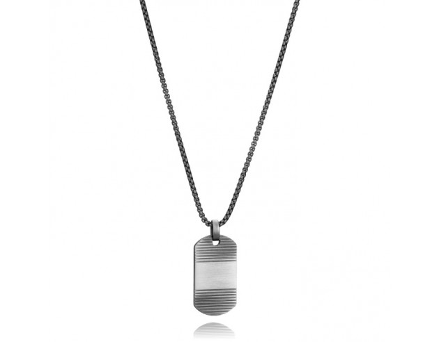 Un collar que combina simplicidad y sofisticación en un diseño moderno y elegante. Fabricado en acero, presenta una placa centr