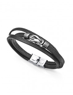 El diseño de esta pulsera en piel trenzada negra es de lo más original gracias a su motivo con nudo hecho en acero. 